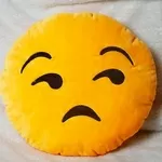 Креативные подарки-подушки (Смайлики Emoji)