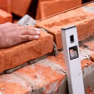 Польская фирма обеспечит работой каменщиков,  арматурщиков,  плотников