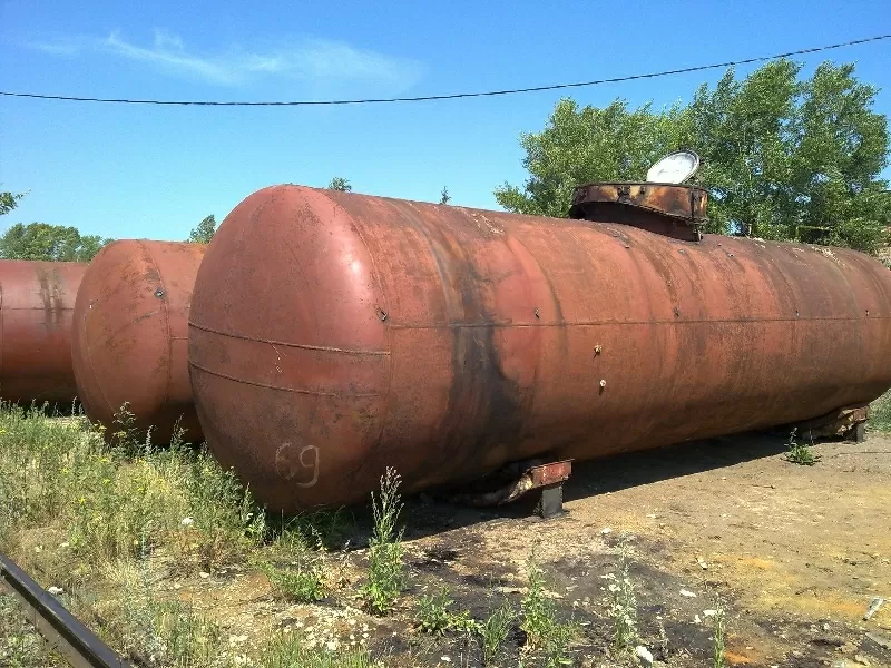Контейнера,  ёмкости из нерж.,  черн. стали,  тара металлич. б/у.
