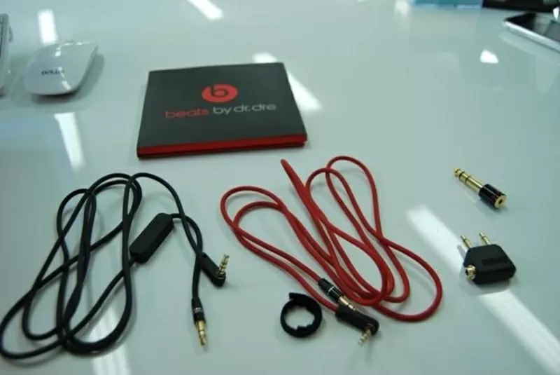 Dr.Dre Studio Control Talk iSoniTalk™ iPod® iPhone™ 4