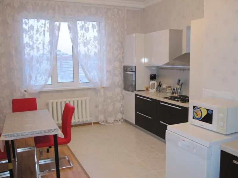 сдам 4 ком.кв,  Астана,  Кенесары,  ЖК Эмират,  180кв.м 2