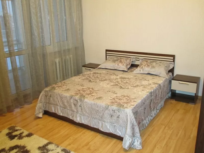 сдам 4 ком.кв,  Астана,  Кенесары,  ЖК Эмират,  180кв.м 5