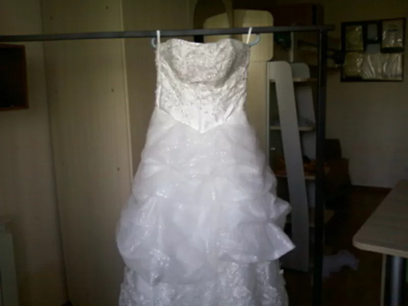 Свадебное платье новое р-р 42-46