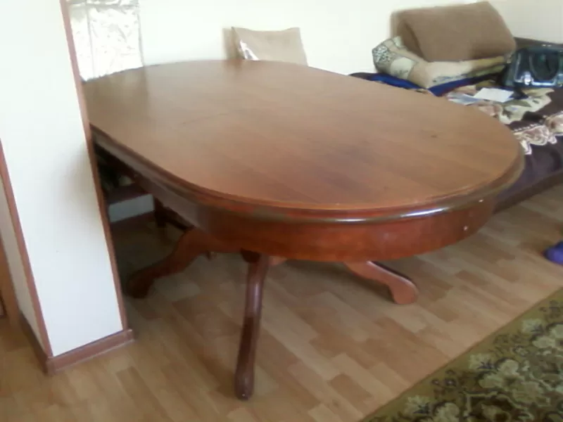Продам стол гостинный раздвижной (натуральное дерево)  3