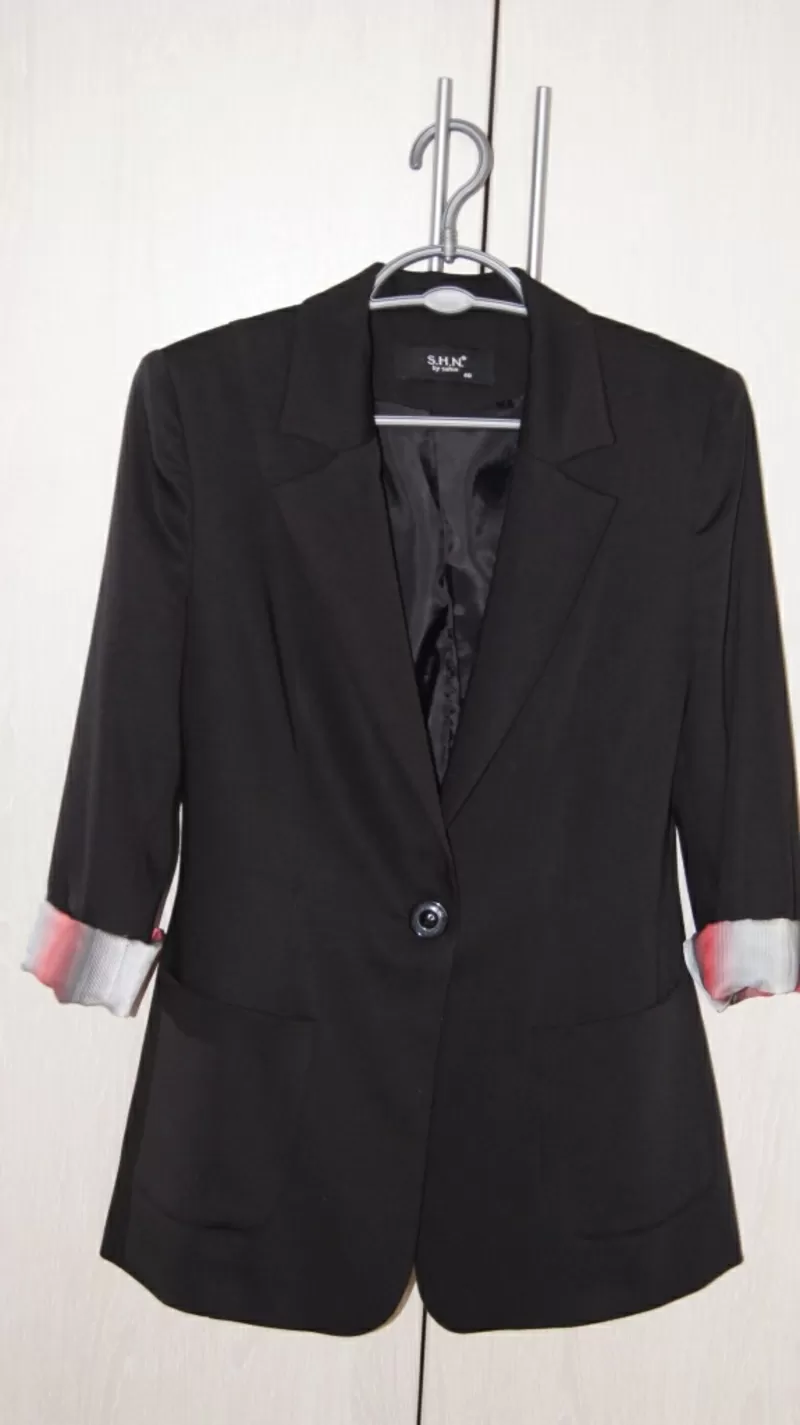 Продам женские вещи: шубу,  пиджак,   новые платье и часы 3