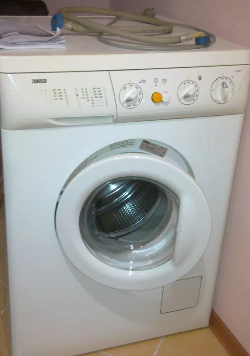 Продам срочно стиральную машину