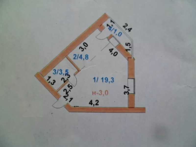 Продам 1 комн. квартиру в Лесной поляне,  30м2,  3 этаж,  14 дом