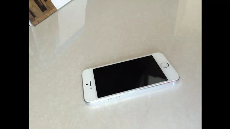 Продам iPhone 5s 16G белый 2