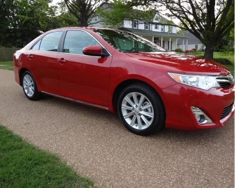 Toyota Camry XLE 4