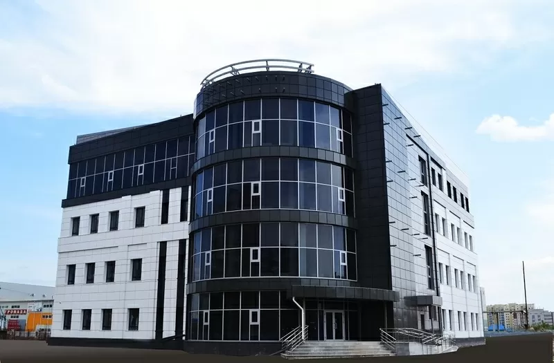 Продается новый офисный центр в столице Алтайского края (Россия) недор