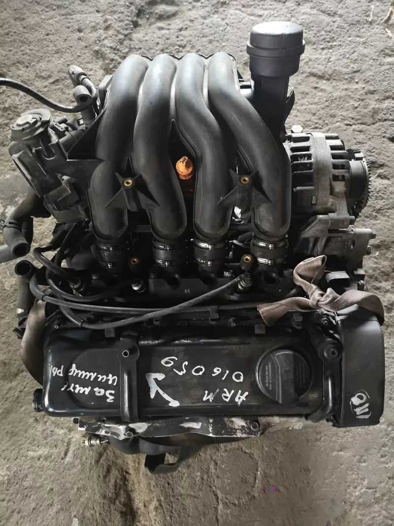 Двигатель Audi A4 1.6 бензин ARM