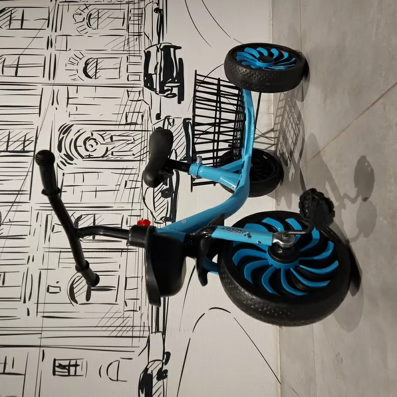 Детский трехколесный велосипед с корзинкой и регулируемым сидением. 5